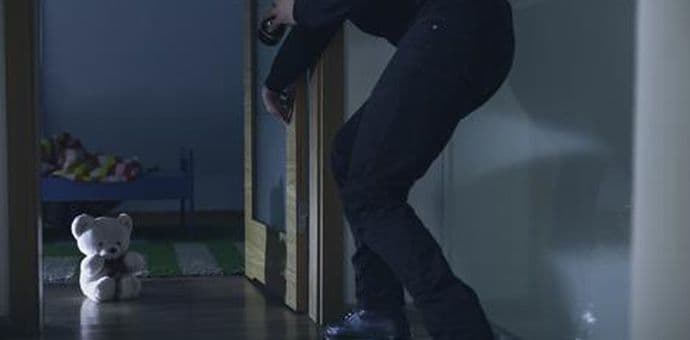 U Srbiji uhapšena trojica zbog dječje pornografije U Srbiji uhapšena trojica zbog dječje pornografije