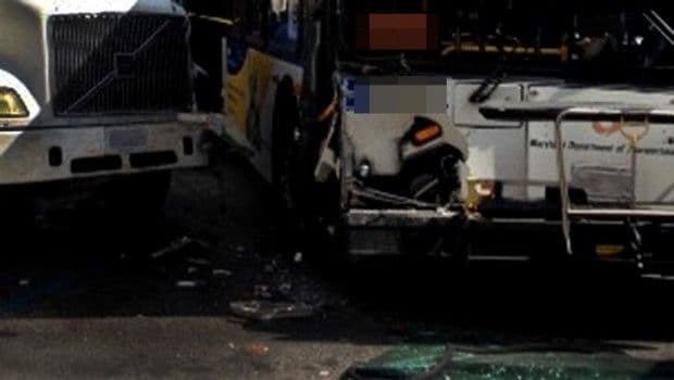 Bolivija: U sudaru autobusa i kamiona 12 mrtvih Bolivija: U sudaru autobusa i kamiona 12 mrtvih