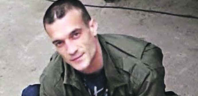 UHAPŠEN: Ovo je seksi lopov Vladimir koji je zaveo djevojke i ukrao im "mercedes" UHAPŠEN: Ovo je seksi lopov Vladimir koji je zaveo djevojke i ukrao im "mercedes"