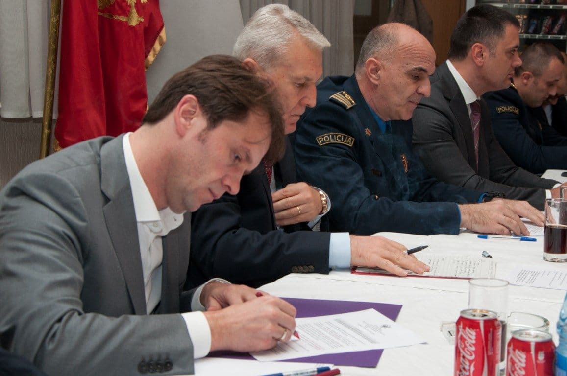 KONJEVIĆ I STOJANOVIĆ: "Poseban napredak u borbi protiv korupcije" KONJEVIĆ I STOJANOVIĆ: "Poseban napredak u borbi protiv korupcije"