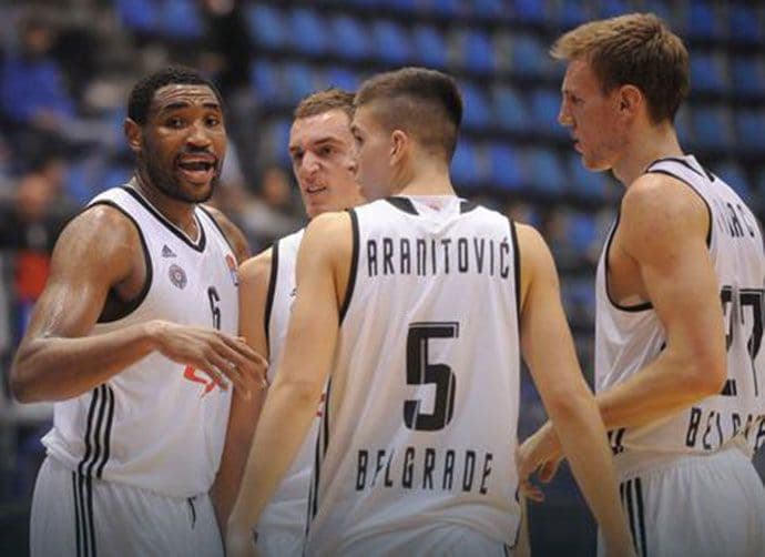 Partizan novčano kaznio sve košarkaše i stručni štab Partizan novčano kaznio sve košarkaše i stručni štab