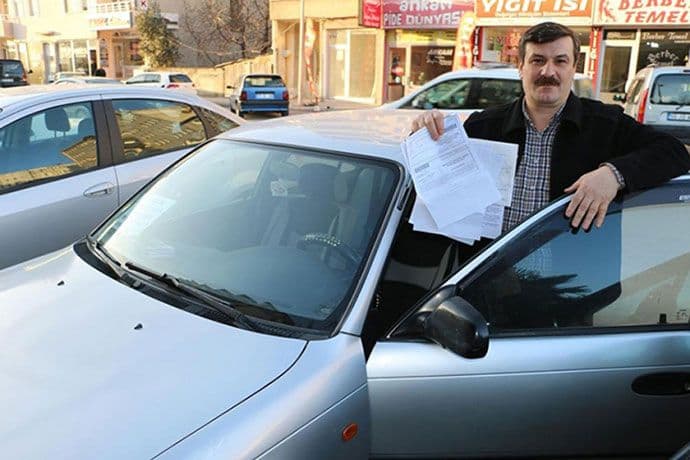 Zbog prekomjerne brzine dobio tri kazne za šest minuta Zbog prekomjerne brzine dobio tri kazne za šest minuta