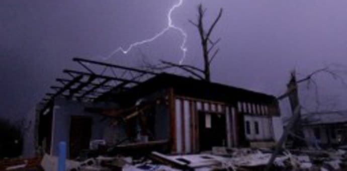 SAD: Najmanje 17 žrtava nevremena SAD: Najmanje 17 žrtava nevremena