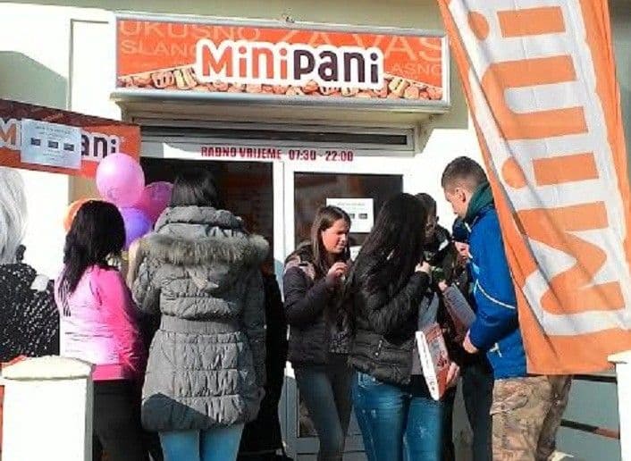 Besplatna užina za đake Besplatna užina za đake