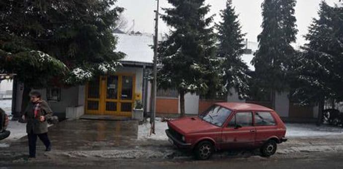 Pokušao pljačku, ali mu se plastični pištolj raspao pred šalterom Pokušao pljačku, ali mu se plastični pištolj raspao pred šalterom