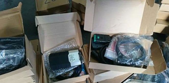 U vozu pronađena neprijavljena roba vrijedna oko 8.000 eura U vozu pronađena neprijavljena roba vrijedna oko 8.000 eura