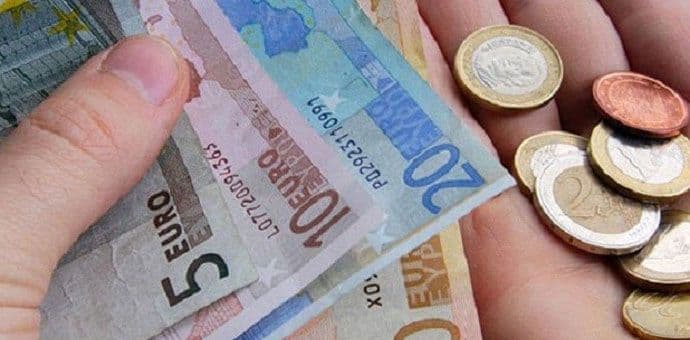 Radnici Solane traže povezivanje staža zbog penzija i naknada za majke Radnici Solane traže povezivanje staža zbog penzija i naknada za majke