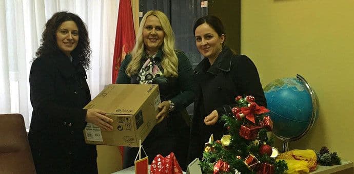 Platno i projektor za Osnovnu školu u Gradiošnici Platno i projektor za Osnovnu školu u Gradiošnici