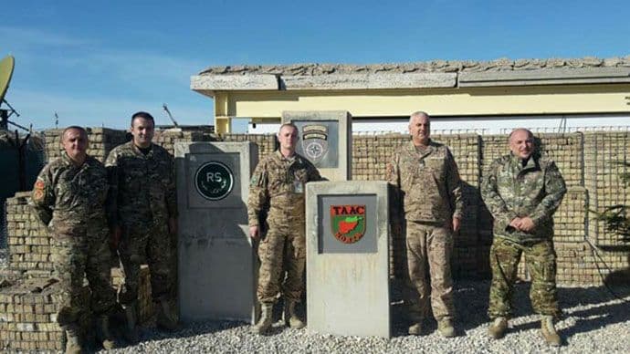 Šarkić i Samardžić u posjeti crnogorskom kontigentu u Avganistanu Šarkić i Samardžić u posjeti crnogorskom kontigentu u Avganistanu