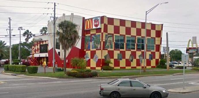 Zatvoren najveći Mekdonalds na svijetu Zatvoren najveći Mekdonalds na svijetu