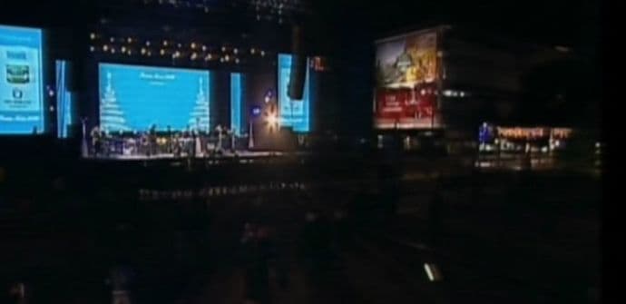 DOČEK NOVE: Na trgovima Željko, Hari, Čola, "Legende"... DOČEK NOVE: Na trgovima Željko, Hari, Čola, "Legende"...