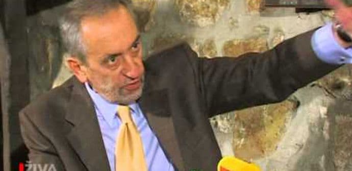 Esej Bora KRIVOKAPIĆA: Arkan u mantiji Esej Bora KRIVOKAPIĆA: Arkan u mantiji