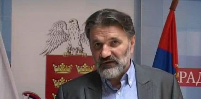 Šef odborničke grupe SNS-a ne zna odgovor ni na jedno pitanje (VIDEO) Šef odborničke grupe SNS-a ne zna odgovor ni na jedno pitanje (VIDEO)