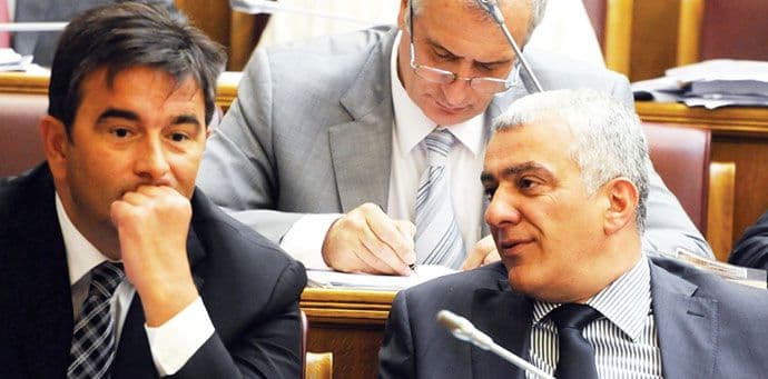 Mandić nagovara Medojevića da bude protiv NATO Mandić nagovara Medojevića da bude protiv NATO