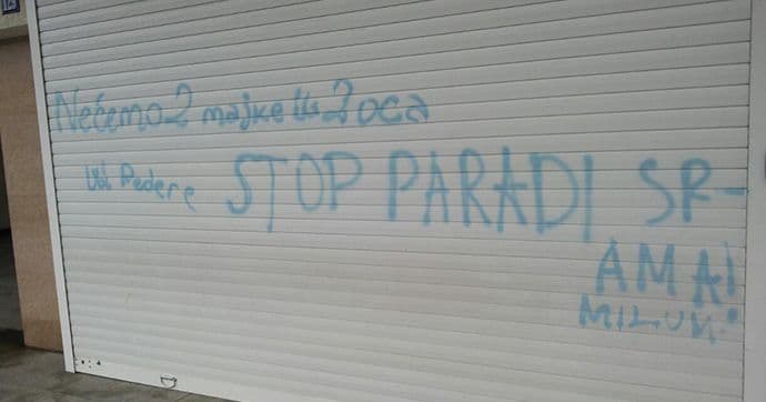 Prijeteće poruke na okupljalištu za LGBT osobe Prijeteće poruke na okupljalištu za LGBT osobe