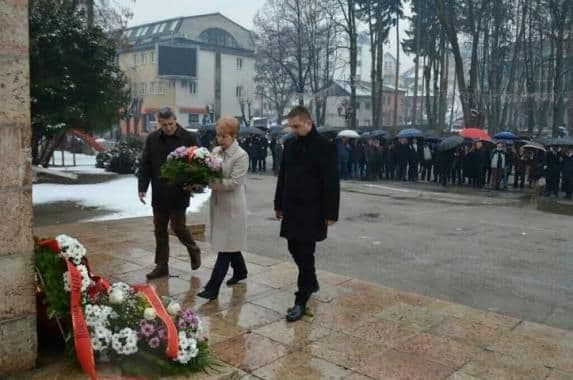 Socijaldemokrate Bijelo Polje položile vijenac palim borcima NOR-a Socijaldemokrate Bijelo Polje položile vijenac palim borcima NOR-a