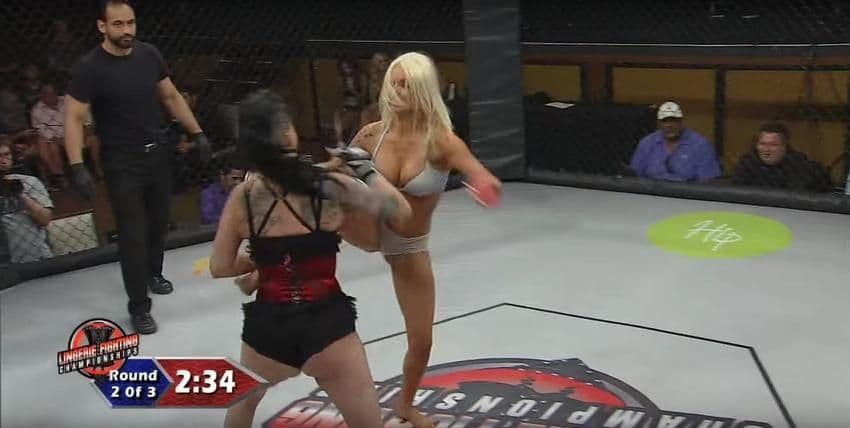 Seksi MMA u donjem rublju sve popularniji u SAD-u Seksi MMA u donjem rublju sve popularniji u SAD-u