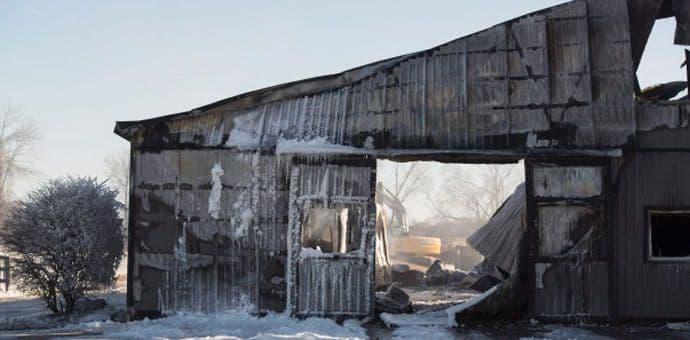 Požar na hipodromu u Kanadi, stradala 43 trkačka konja Požar na hipodromu u Kanadi, stradala 43 trkačka konja