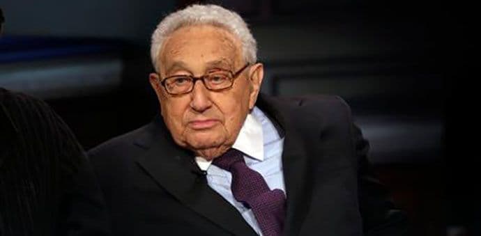 KISINDŽER: Sa ISIS-om nema pregovora, kao što ih nije bilo ni sa Hitlerom KISINDŽER: Sa ISIS-om nema pregovora, kao što ih nije bilo ni sa Hitlerom