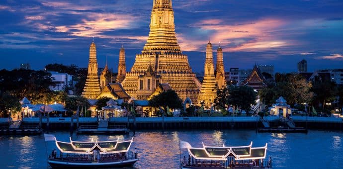 BANGKOK: Šesnaest povrijeđenih u nesreći u tržnom centru BANGKOK: Šesnaest povrijeđenih u nesreći u tržnom centru