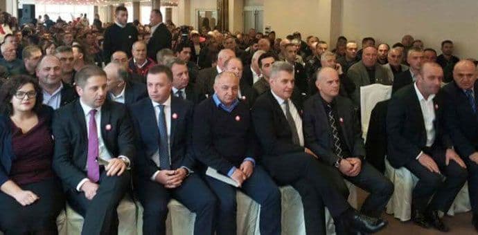 Lazović: Vrtlar pokušao da uništi biljku socijaldemokratije, ukrštao je sa žbunjem Lazović: Vrtlar pokušao da uništi biljku socijaldemokratije, ukrštao je sa žbunjem