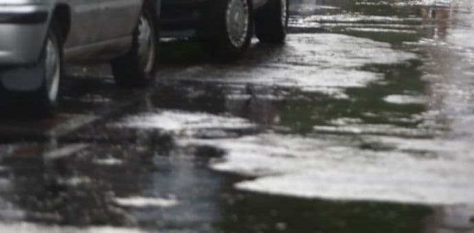 AMSCG: Kolovozi mokri, oprez i zbog odrona AMSCG: Kolovozi mokri, oprez i zbog odrona