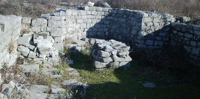 DUKLJANSKI TRAGOVI: Manastir Prečiste Krajinske, svjedok milenijuma crnogorske državnosti DUKLJANSKI TRAGOVI: Manastir Prečiste Krajinske, svjedok milenijuma crnogorske državnosti