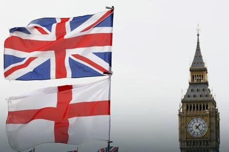 Britanski poslanici traže novu himnu za Englesku Britanski poslanici traže novu himnu za Englesku