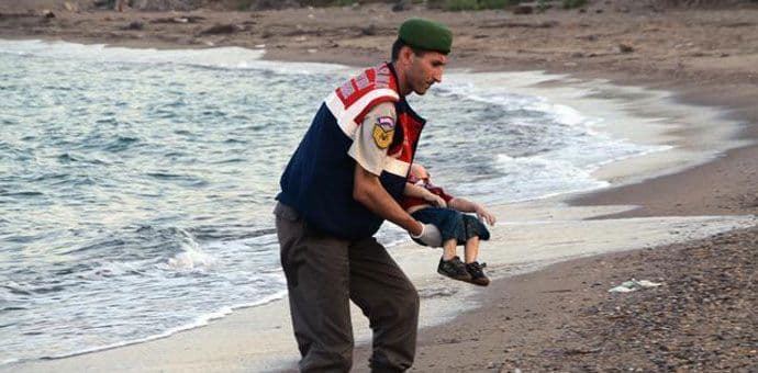 "Šarli ebdo": I odrasli Ajlan bi napadao žene u Kelnu "Šarli ebdo": I odrasli Ajlan bi napadao žene u Kelnu