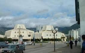 Uhapšen Baranin zbog sumnje da je zapalio auto Ivice Kalezića Uhapšen Baranin zbog sumnje da je zapalio auto Ivice Kalezića