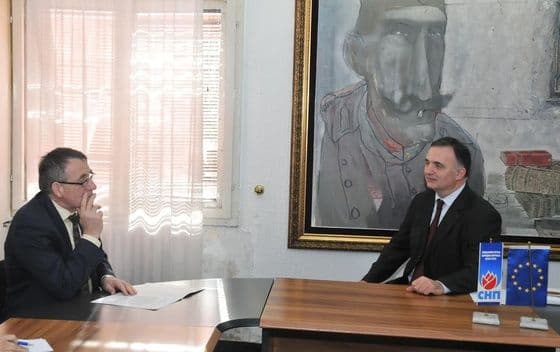 MILIĆ: Veliki broj potpisa za raspisivanje referenduma o NATO članstvu MILIĆ: Veliki broj potpisa za raspisivanje referenduma o NATO članstvu