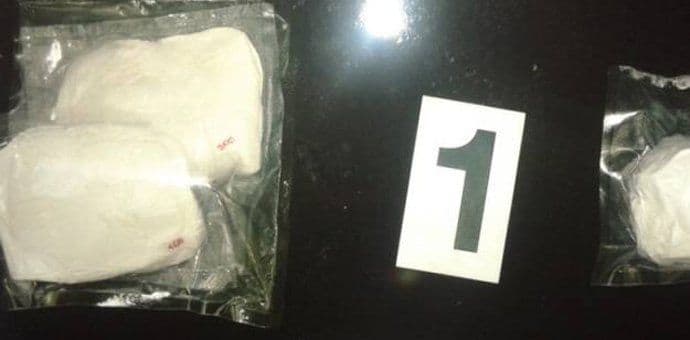 Uhapšeni dileri kokaina i heroina u Novom Sadu Uhapšeni dileri kokaina i heroina u Novom Sadu