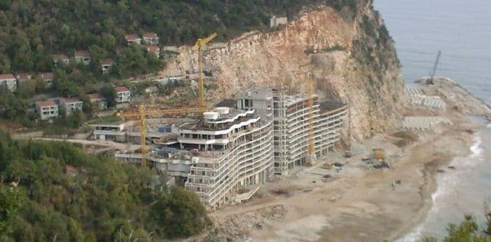 Raskinut ugovor za Hotel "As" u Perazića dolu Raskinut ugovor za Hotel "As" u Perazića dolu