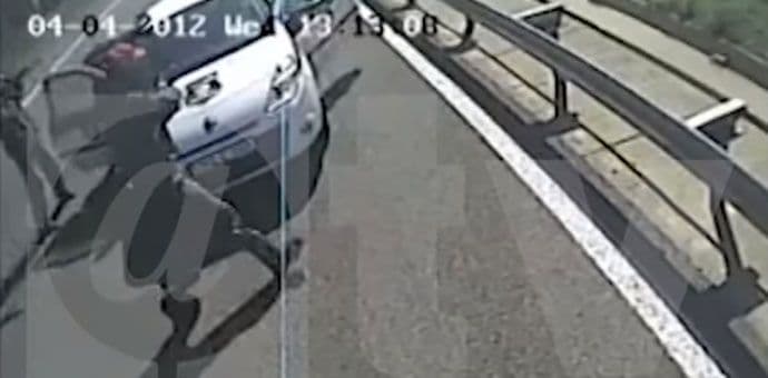 VIDEO: Kako su specijalci RS-a izveli filmsku oružanu pljačku na autoputu VIDEO: Kako su specijalci RS-a izveli filmsku oružanu pljačku na autoputu