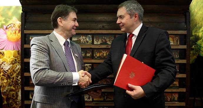 Potpisani sporazumi u oblasti poljoprivrede sa Slovenijom i Baden-Virtembergom Potpisani sporazumi u oblasti poljoprivrede sa Slovenijom i Baden-Virtembergom