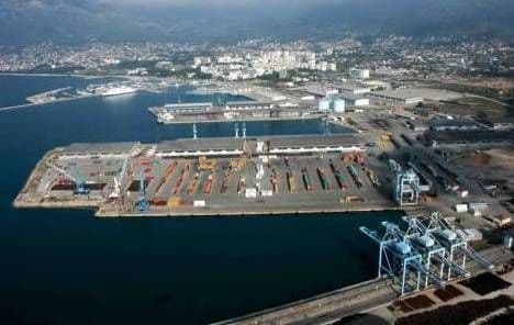 UPRAVA: Bivši radnici Kontejnerskih terminala traže nešto što im ne pripada UPRAVA: Bivši radnici Kontejnerskih terminala traže nešto što im ne pripada