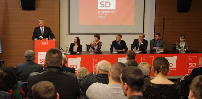 Brajović: Na Kongresu ćemo glasati po ubjeđenju, a ne po naređenju Brajović: Na Kongresu ćemo glasati po ubjeđenju, a ne po naređenju