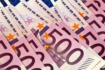 Pronašao 16.000 eura, vratio ih vlasniku i odbio nagradu Pronašao 16.000 eura, vratio ih vlasniku i odbio nagradu