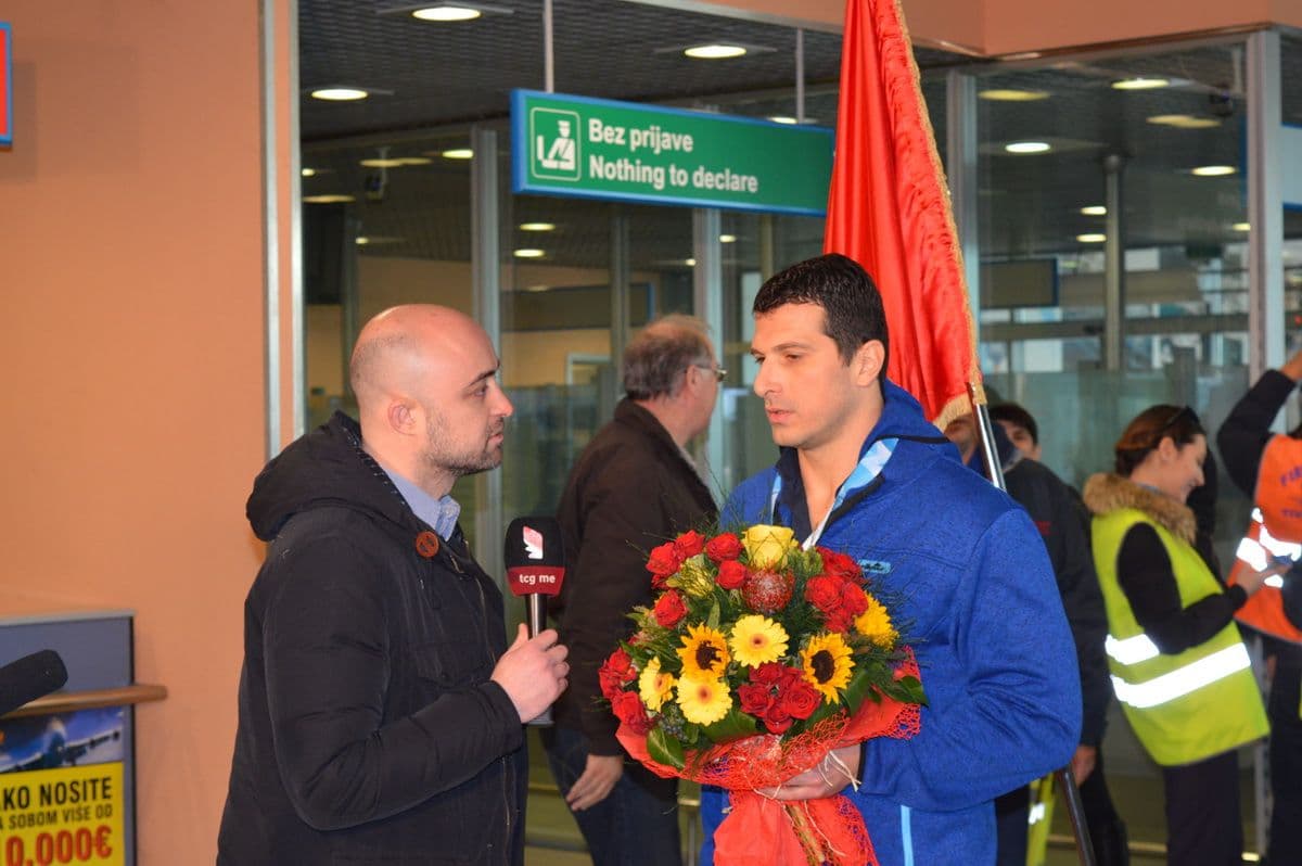 DOČEK “AJKULA” U TIVTU - JANOVIĆ: Ovo je istorijski uspjeh crnogorskog vaterpola! DOČEK “AJKULA” U TIVTU - JANOVIĆ: Ovo je istorijski uspjeh crnogorskog vaterpola!
