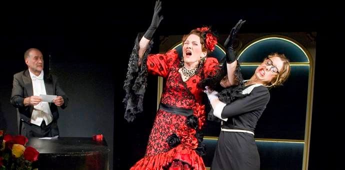 "Slasti slave" sa Večernje scene Gradskog pozorišta u DODEST-u "Slasti slave" sa Večernje scene Gradskog pozorišta u DODEST-u