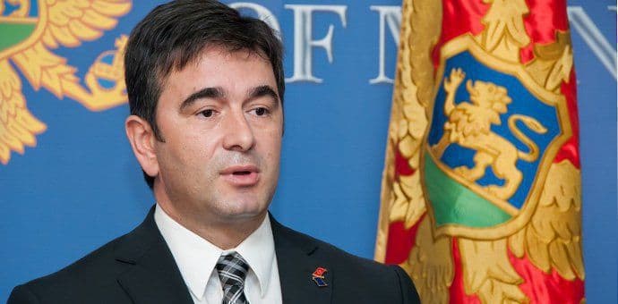 MEDOJEVIĆ: Šubara za brata Džavida i opanci za Krivokapića MEDOJEVIĆ: Šubara za brata Džavida i opanci za Krivokapića