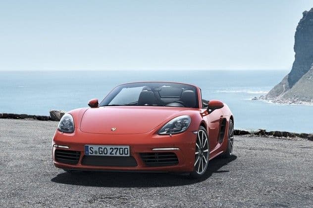 Porsche zvanično predstavio 718 Boxster (FOTO) Porsche zvanično predstavio 718 Boxster (FOTO)