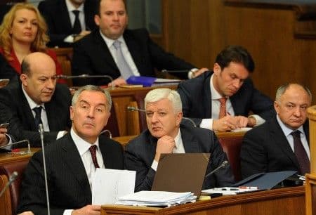 Šta nudi Đukanović, a šta Pozitivna? Šta nudi Đukanović, a šta Pozitivna?