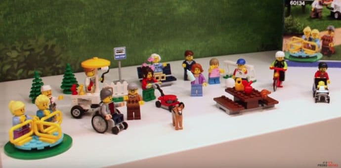 Lego predstavio svoju prvu figuricu u invalidskim kolicima Lego predstavio svoju prvu figuricu u invalidskim kolicima