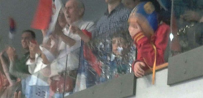 Tragom jedne fotografije: Muške suze Tragom jedne fotografije: Muške suze