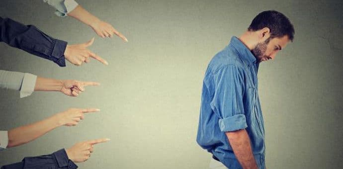 Znaci da vas kolega potajno mrzi Znaci da vas kolega potajno mrzi