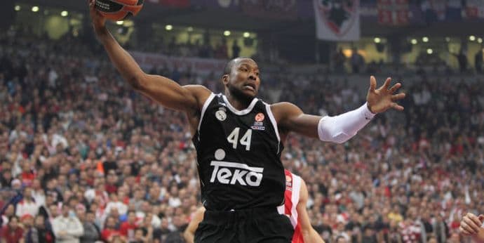 Skandal u Španiji! Bivši igrač Reala igrao sa lažnim pasošem! Skandal u Španiji! Bivši igrač Reala igrao sa lažnim pasošem!