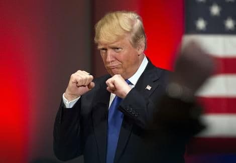 Tramp bacio oko na novinarku: Proganjao je 20 godina Tramp bacio oko na novinarku: Proganjao je 20 godina