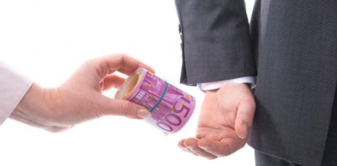 Ako ljudima date 1.000 eura mjesečno, šta će uraditi? Ako ljudima date 1.000 eura mjesečno, šta će uraditi?