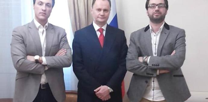 Pokret za neutralnost predstavio Gricaju model "irlandizacije" Crne Gore Pokret za neutralnost predstavio Gricaju model "irlandizacije" Crne Gore